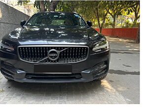 Second Hand Volvo V90 Cross Country D5 Inscription [2017-2020] in Gurgaon