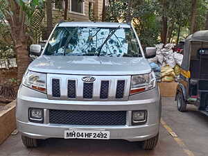 Second Hand Mahindra TUV300 T8 in Thane
