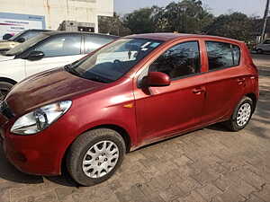 Second Hand Hyundai i20 Magna 1.4 CRDI in Ahmedabad