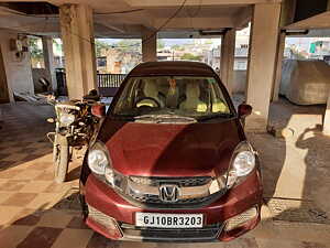 Second Hand Honda Mobilio S Petrol in Greater Noida
