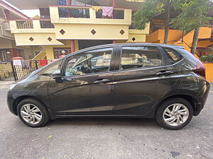 Second Hand Honda Jazz V AT Petrol in Mangalore
