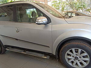 Second Hand Mahindra XUV500 W10 in Kannur
