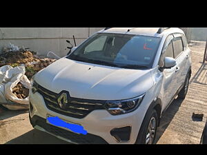 Second Hand Renault Triber RXT in Akola