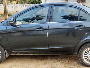Second Hand Tata Zest XMS Petrol in Hyderabad