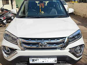 Second Hand Toyota Urban Cruiser Premium Grade MT in Ahmednagar