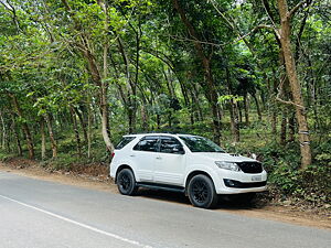 Second Hand Toyota Fortuner 4x2 AT in Kozhikode