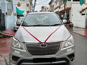 Second Hand Toyota Innova 2.5 GX 7 STR BS-IV in Udaipur