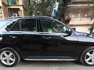 Second Hand मर्सिडीज़ बेंज़ एम-क्लास ml 350 सीडीआई in मुंबई