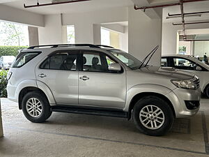 Second Hand Toyota Fortuner 3.0 4x2 MT in Malout