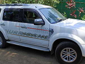 Second Hand Ford Endeavour 3.0L 4x4 AT in Alibag
