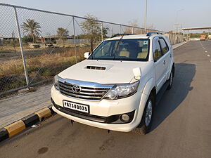 Second Hand Toyota Fortuner 3.0 4x2 AT in Nadiad