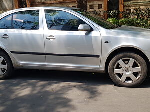 Second Hand Skoda Laura L&K 1.9 PD AT in Pune