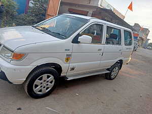 Second Hand Chevrolet Tavera NY Elite LS - B3 10-Seater - BS III in Neemuch