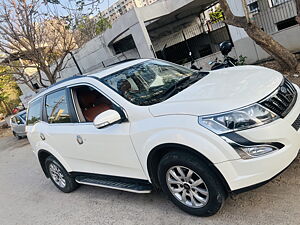Second Hand Mahindra XUV500 W9 in Bangalore
