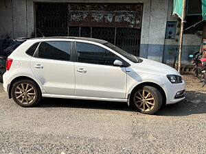 Second Hand Volkswagen Polo Highline Plus 1.5 (D) 16 Alloy in Yavatmal