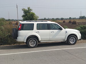Second Hand Ford Endeavour 3.0L 4x4 AT in Jamnagar