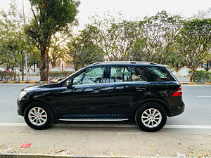 Second Hand Mercedes-Benz M-Class ML 250 CDI in Ahmedabad