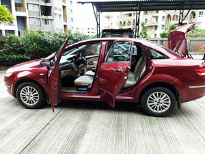 Second Hand Fiat Linea Emotion Pk 1.3 MJD in Pune