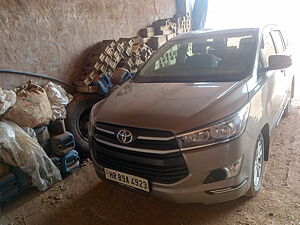 Second Hand Toyota Innova Crysta G 2.4 7 STR in Jhajjar