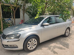 Second Hand Volkswagen Passat Trendline MT in Hyderabad