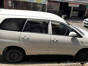 Second Hand Toyota Innova 2.5 G 7 STR BS-III in Dehradun