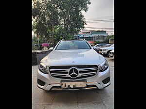 Second Hand मर्सिडीज़ बेंज़ GLC 220 डी प्रोग्रेसिव in दिल्ली