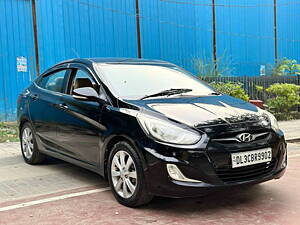 Second Hand Hyundai Verna Fluidic 1.6 VTVT SX in Delhi