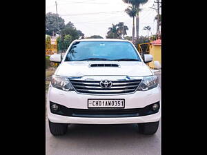 Second Hand Toyota Fortuner 3.0 4x2 AT in Chandigarh