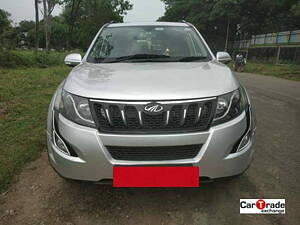 Second Hand Mahindra XUV500 W10 AT 1.99 in Pune