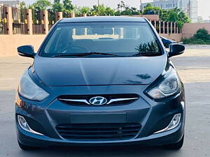 Second Hand Hyundai Verna Fluidic 1.6 CRDi SX AT in Vadodara