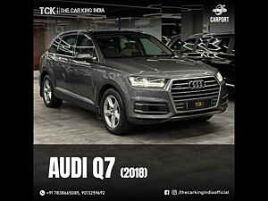 Second Hand ऑडी q7 45 tdi प्रीमियम प्लस in गाज़ियाबाद