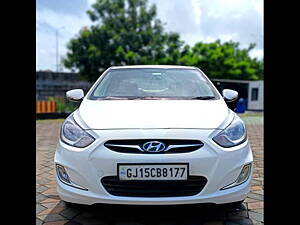 Second Hand Hyundai Verna Fluidic 1.6 VTVT SX in Valsad