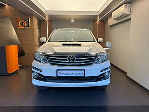 Second Hand Toyota Fortuner 4x2 AT in Mumbai