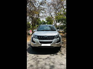 Second Hand Mahindra XUV500 W6 in Greater Noida
