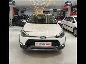 Second Hand हुंडई i20 एक्टिव 1.2 sx in कानपुर