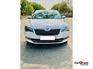 Second Hand Skoda Superb L&K TSI AT in Delhi