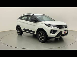 Second Hand Tata Nexon XZA Plus (O) in Delhi