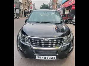 Second Hand महिंद्रा XUV500 w11 in कानपुर