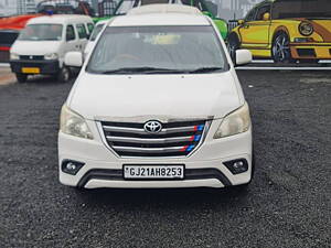 Second Hand Toyota Innova 2.5 GX 8 STR BS-III in Surat