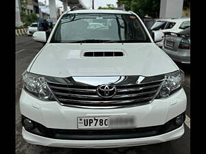 Second Hand Toyota Fortuner 3.0 4x2 AT in Kanpur