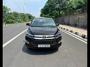 Second Hand Toyota Innova Crysta 2.4 VX 8 STR [2016-2020] in Delhi