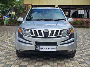 Second Hand महिंद्रा XUV500 w8 in नाशिक