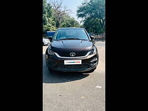 Second Hand Tata Hexa XMA 4x2 7 STR in Delhi