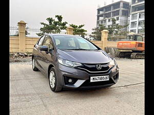 Second Hand Honda Jazz V AT Petrol in Thane