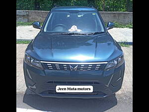 Second Hand Mahindra XUV300 W6 1.5 Diesel AMT in Pune