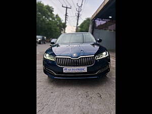 Second Hand Skoda Superb L&K AT in Hyderabad