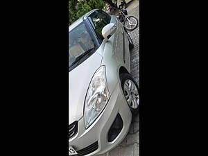 Second Hand Maruti Suzuki Swift DZire ZXI in Lucknow