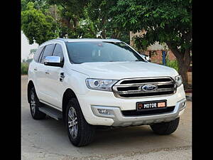 Second Hand Ford Endeavour Titanium 3.2 4x4 AT in Chandigarh