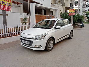 Second Hand Hyundai Elite i20 Sportz 1.4 CRDI [2016-2017] in Hyderabad