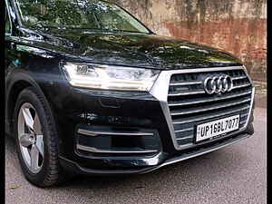 Second Hand ఆడి q7 45 tdi టెక్నాలజీ ప్యాక్ in ఢిల్లీ